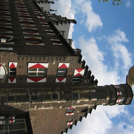 Hotel Roemerhafen Keulen Buitenkant foto