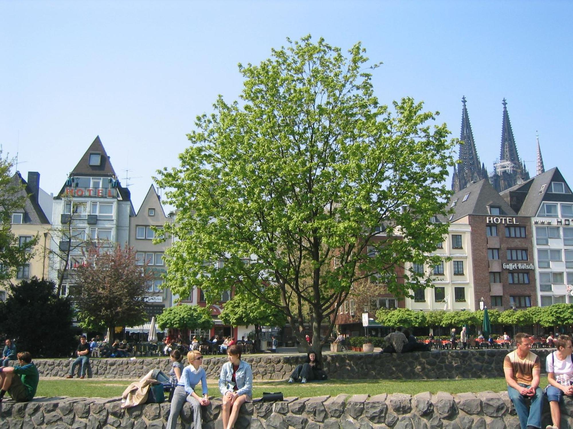 Hotel Roemerhafen Keulen Buitenkant foto