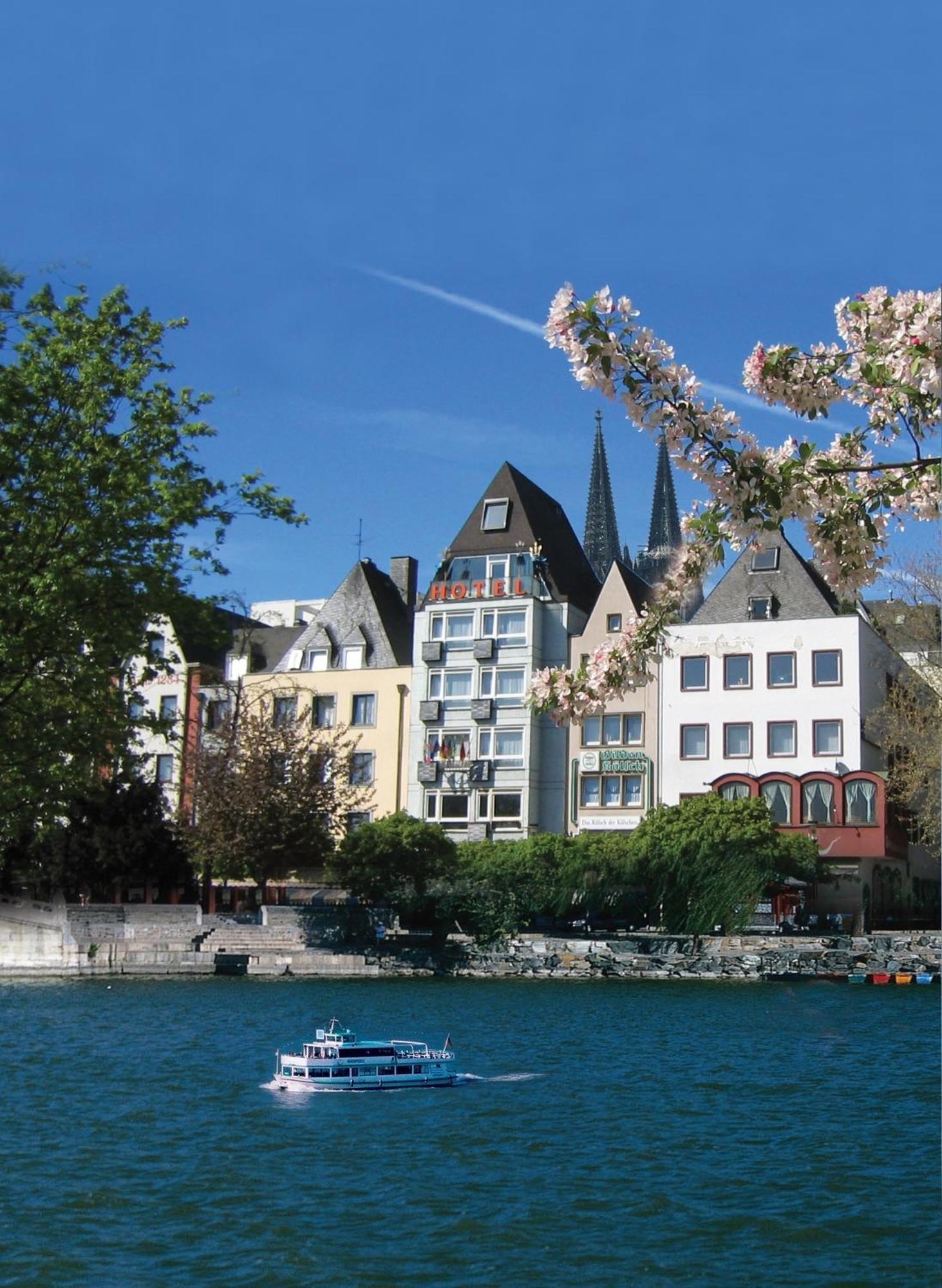 Hotel Roemerhafen Keulen Buitenkant foto